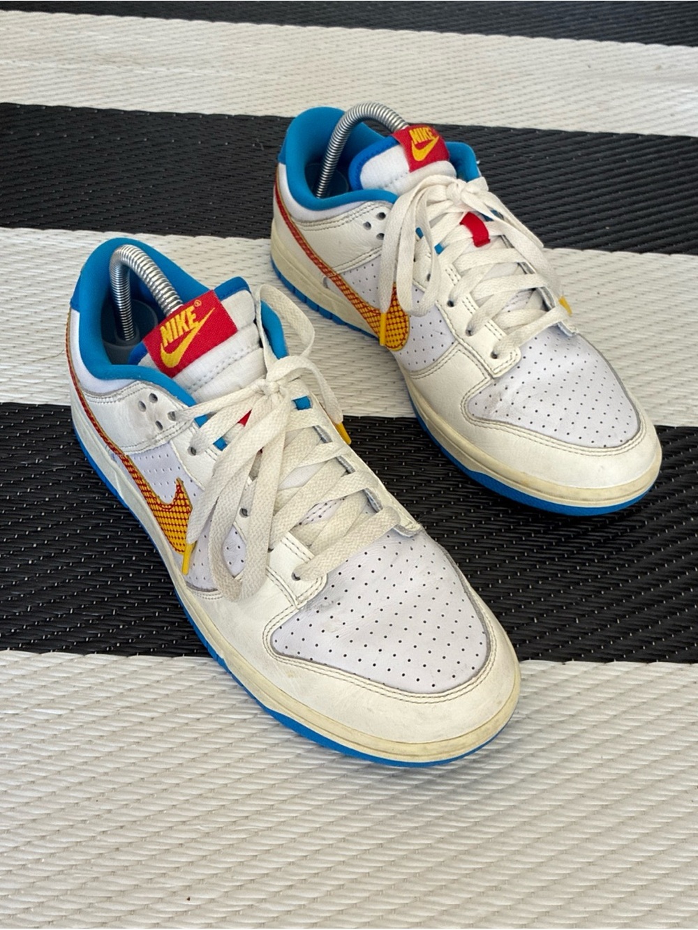 Nike Air Jordan, low retro SE pop art size 8